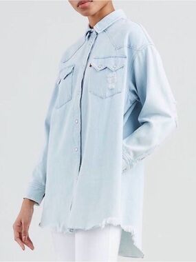 LEVI’S RED TAG Light Wash Denim Button-Up Oversized Western Shirt Jacket Size XS